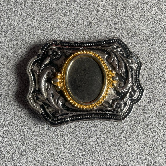 Antique Style Western Cameo Belt Buckle - Picture 1 of 4